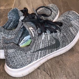 Women’s Nike shoes